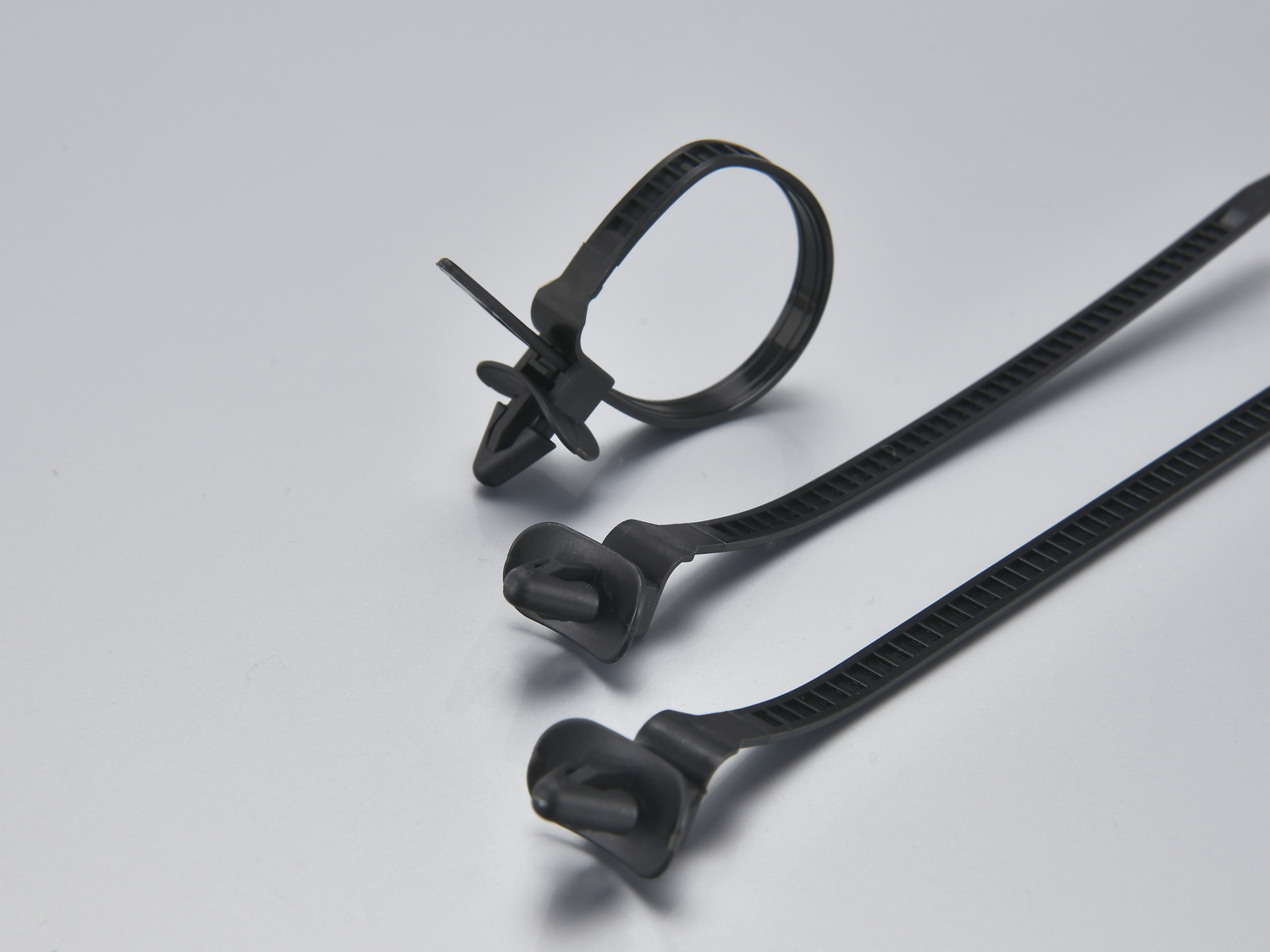 各種高品質(zhì)尼龍?jiān)鷰Э啥ㄖ?></div></a><div   id=